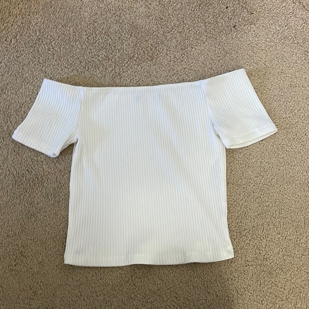 White off the shoulder crop top